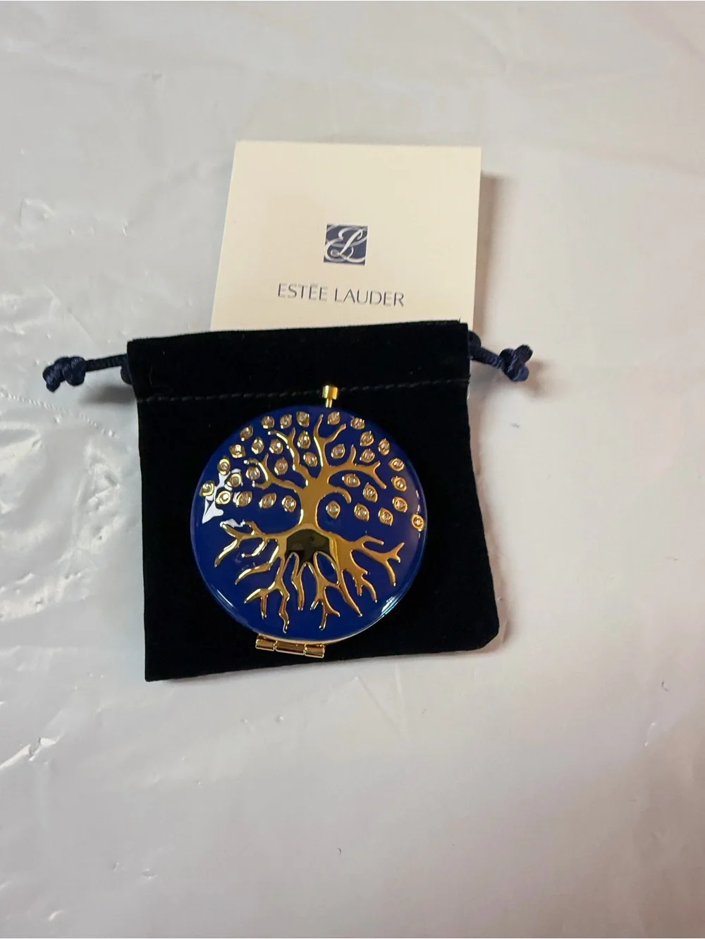 Estee Lauder Blue and Strong Roots Powder Compact